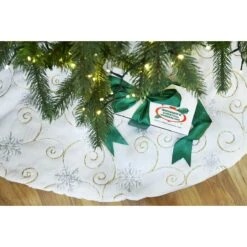 48 Inch White Fur Tree Skirt With Silver Snowflakes And Gold Swirls -Christmas Decoration Store 1231312 web 3